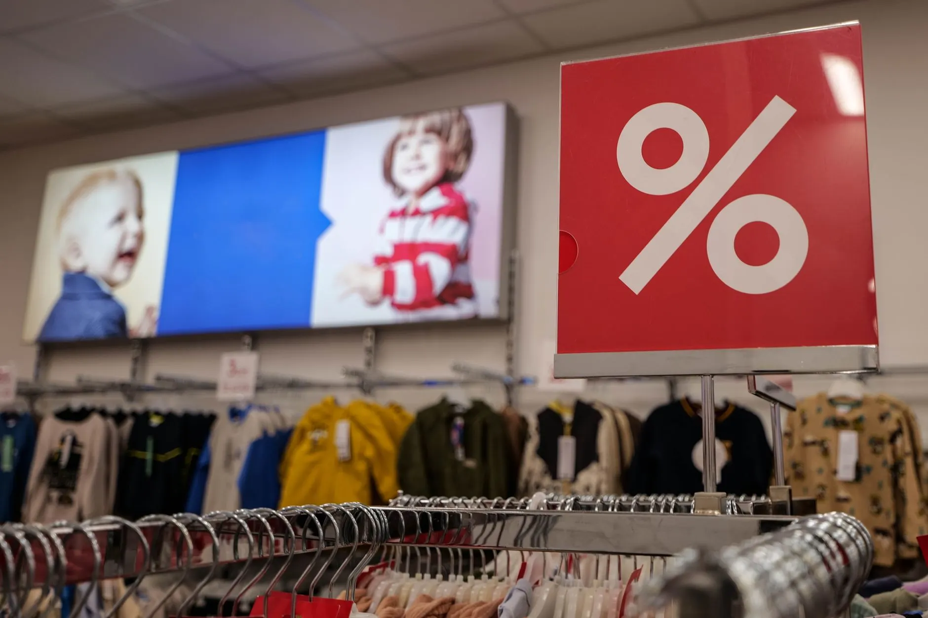 广西玉林商贸服务观察：日用品批发零售渠道的供应链协同新趋势